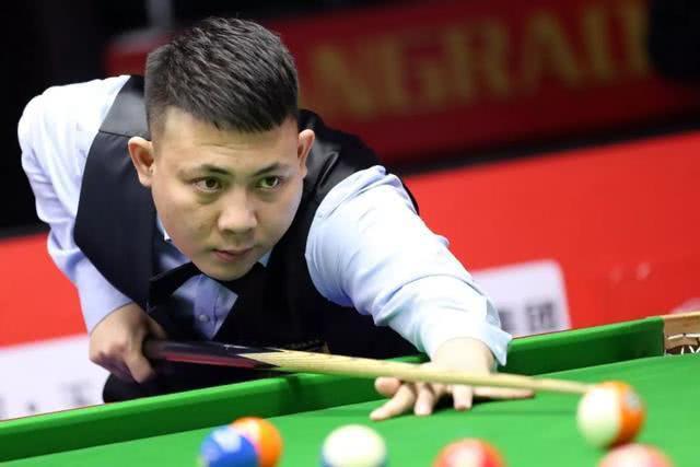 世体：阿隆索回归获利物浦球迷热烈欢迎，阿诺德却遭嘘声相待