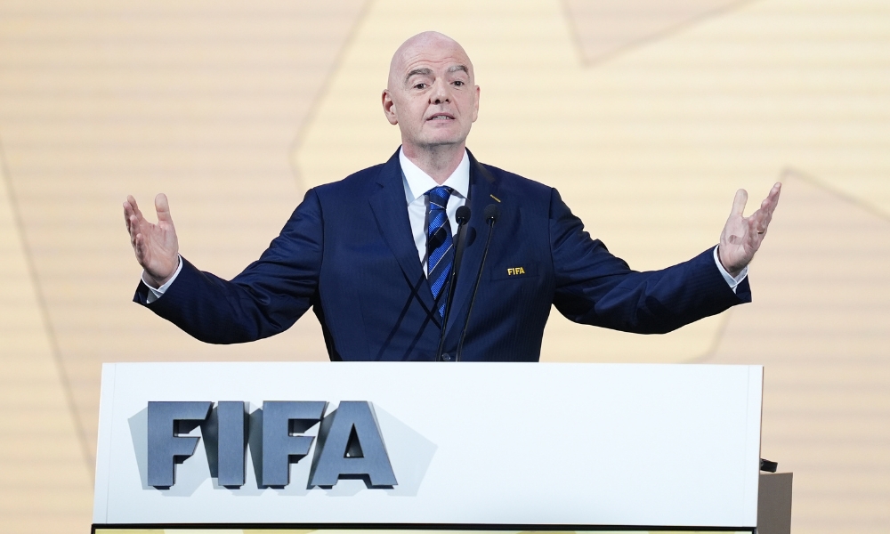 也是两队比 也是两队比